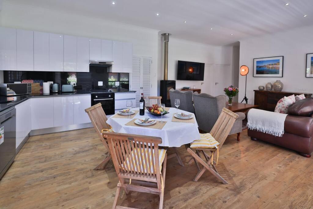 Garten Wohnung Mit Pool, 2 Schlafzimmer Kapstadt Exterior foto